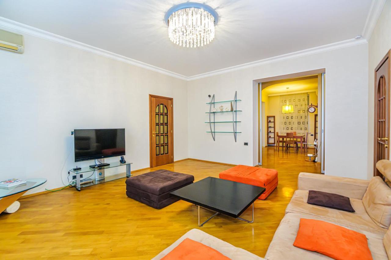 Vip Apartamen Nizami Street Daire Bakü Dış mekan fotoğraf